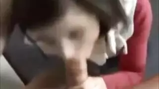 متعري مراهقة وقحة يتم ضربها بقوة