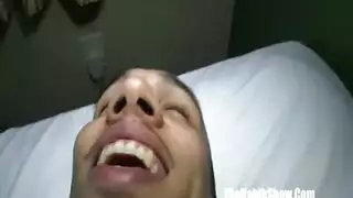 خيال مونا بالاختراق المزدوج مع وسيم لاتيني عضلي