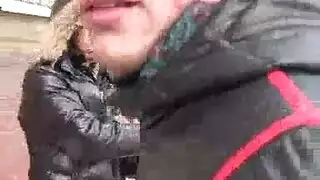 واحد يلعب في بز وطيزها مساج