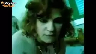 زوجة وقحة تمارس الجنس مع الزوج وأخيه في وقت واحد