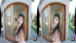 الواقع الافتراضي الإباحي: دومينو في عيد جنس صاخب صريح
