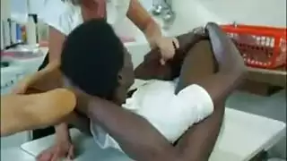 اغتصاب مكبلة بعنف