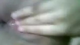 سمراء ساخنة تتعرض للضرب وتحب النهاية على وجهها