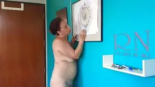 ورشة عارية هندية: رسم فرج وثدي بتصاميم ماندالا