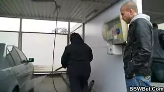 طالبةمدرسة مصرية اخو المراهق ينيك في الحمام بالطيز ساخن مثير