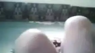 يستغل غياب اهل بيكنيك اخته المراهقة