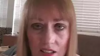 كشف بزاز كبيرة واغراء