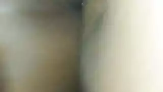 زوجته تشاهده ينيك شرموطة