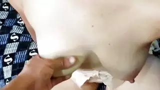 نيك قحبة مع زلال يبعص طيزها و تركب زبو تصوير سري