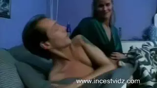 ساديه تعذيب عنف