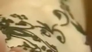 فتاة عربية ساخنة تأخذ قضيب سميك عميق في حلقها