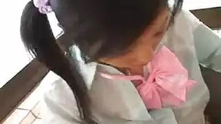 الفتاة الشرقية الساخنة تتوسل من أجل سائل سيدها في العبودية المثيرة