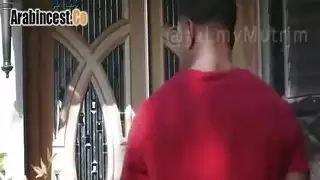 مراهقة تحصل على جماع قضيب أسود كبير قوي مقابل المال