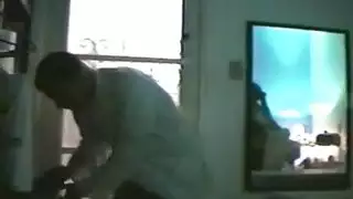 الضرب والعنف في طيز