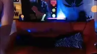 سكس مدبلج أمريكي: عاهرات بلا حياء في مشاهد صريحة