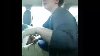 فعل خفي في الحافلة: جماعية أثناء التنقل