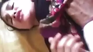 شريط جنسي رسمي: ضخ قاسي وهزة جماع صارخة