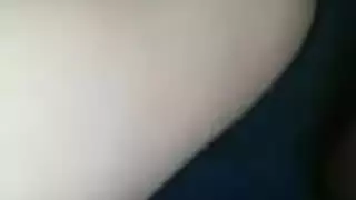 في آر جلسة جماعية: حمولات متعددة على وجهها في الخارج
