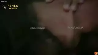 زوجان شقيان يقومان بإجراء مكالمة فيديو على الواتس اب مع رجل غريب ، زوجة تحب رؤية الديك السميك الكبير بينما يمارس الجنس مع زوج الديوث أنبوب الإباحية الحرة