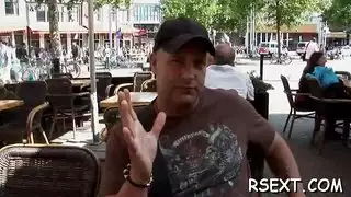 جنس فموي صريح مع أول لسان لفتاة سمينة