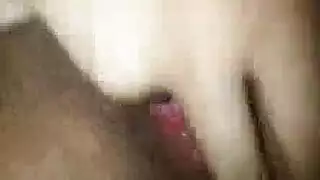 ثدي الفتاة الهندية يهتز أثناء ممارسة الجنس المكثف