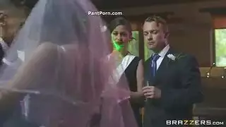 ميا ميلون تمارس الجنس الفموي بعمق: تعرف تمامًا كيف ترضي الرجل