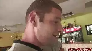 ألهواه مراهقة صغيرة كيوت جميله جداً تتناك من زوج امها السرالجنسي