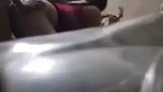 زبقك ساخن جداً تئن الشرموطة ذات المنحنيات الشرجية