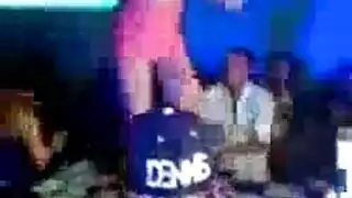 فيديو إكس إكس إكس بمؤخرة ضخمة وثدي هائل