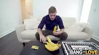 سكس امهات بزاز كبيرة تثير ابنها ليمارس معها الجنس المحرم