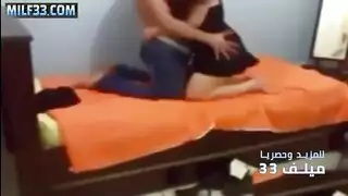 بورن سري في الشقة مع جميلة لبنانية
