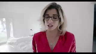 الحمار الكبير الأحمق الثدي