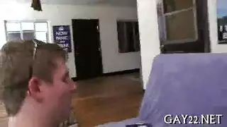 حركات سحاقية ساخنة مع كسات شاحبة مثالية