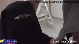 مشهد إباحي: شرج منقبة مقابل خدمات الدهان