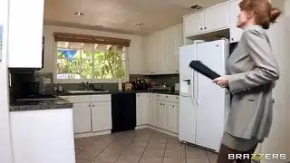 جمال الأعمال يتوق لعنف إكس إكس إكس