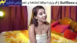 جميلة هندية تفتح ساقيها لعملية جماع إباحية عنيفة